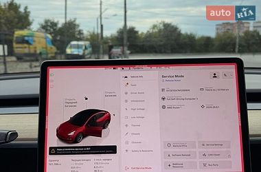 Седан Tesla Model 3 2022 в Черкассах