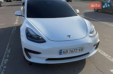 Tesla Model 3  2020