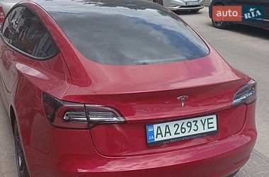 Tesla Model 3  2022