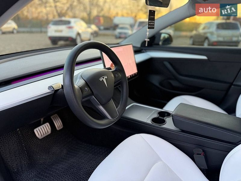 Седан Tesla Model 3 2021 в Коломиї фото 14 Седан Tesla Model 3 2021 в Коломиї