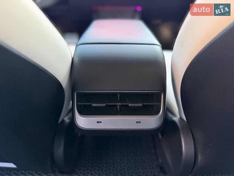 Седан Tesla Model 3 2021 в Коломиї фото 31 Седан Tesla Model 3 2021 в Коломиї