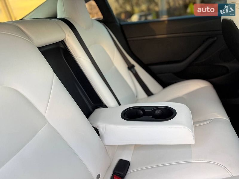Седан Tesla Model 3 2021 в Коломиї фото 34 Седан Tesla Model 3 2021 в Коломиї
