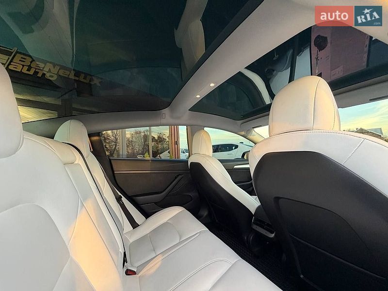 Седан Tesla Model 3 2021 в Коломиї фото 37 Седан Tesla Model 3 2021 в Коломиї
