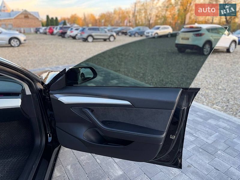 Седан Tesla Model 3 2021 в Коломиї фото 38 Седан Tesla Model 3 2021 в Коломиї