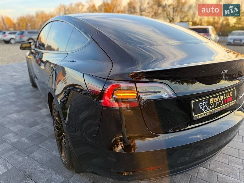 Седан Tesla Model 3 2021 в Коломиї фото 43 Седан Tesla Model 3 2021 в Коломиї