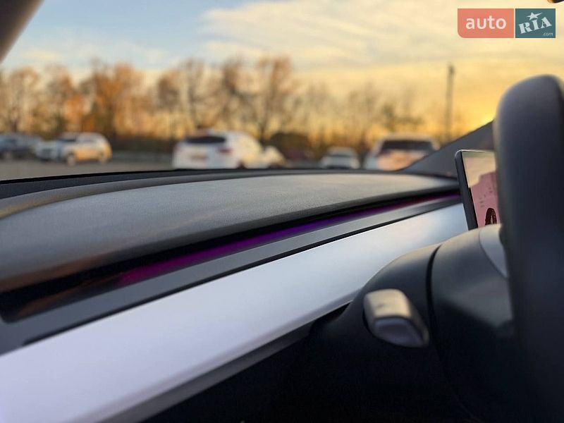 Седан Tesla Model 3 2021 в Коломиї фото 40 Седан Tesla Model 3 2021 в Коломиї