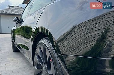 Седан Tesla Model 3 2021 в Львове