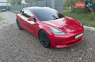 Tesla Model 3  2020