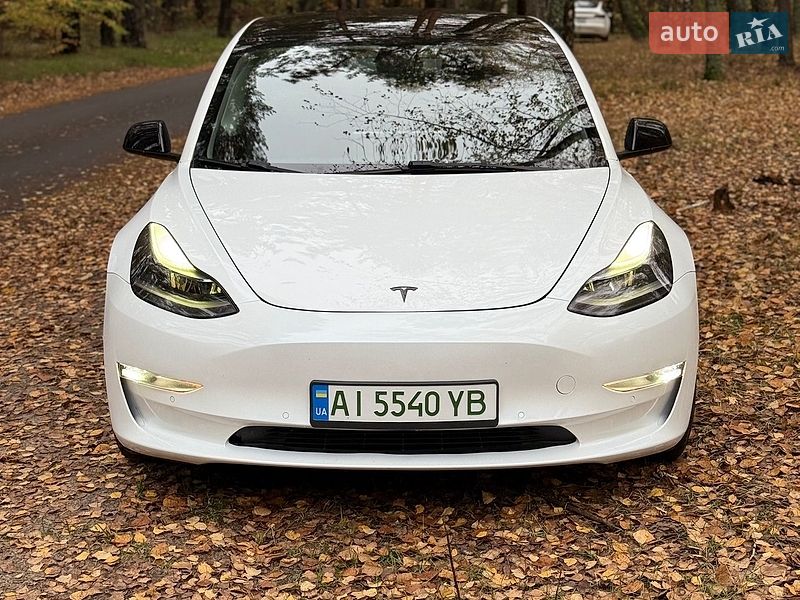 Tesla Model 3 2022