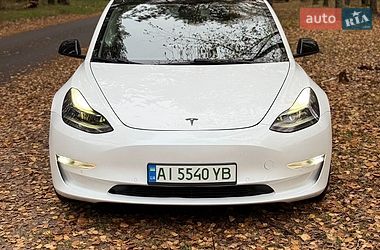 Tesla Model 3 2022