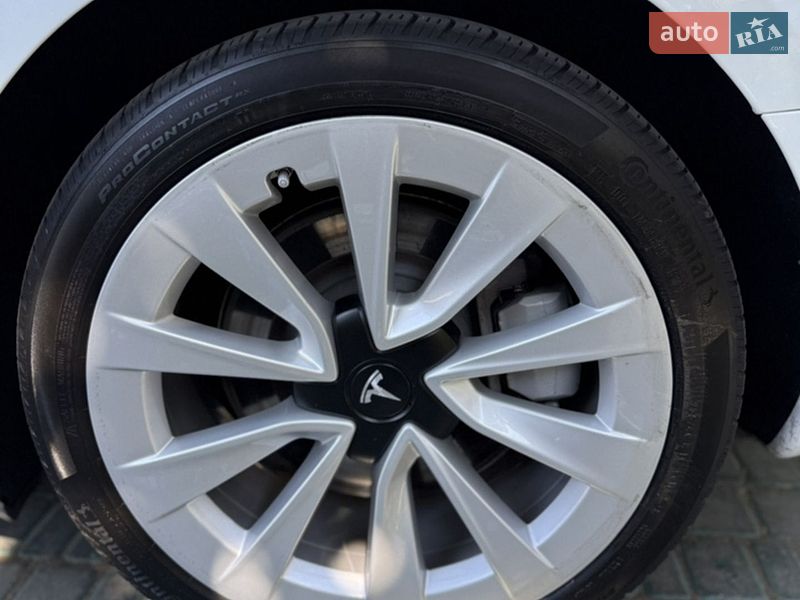 Седан Tesla Model 3 2022 в Одесі
