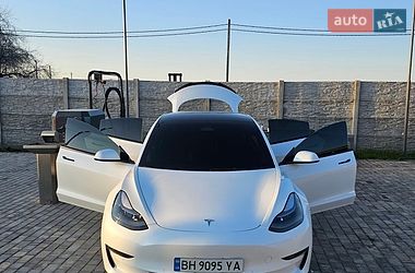 Седан Tesla Model 3 2022 в Одесі