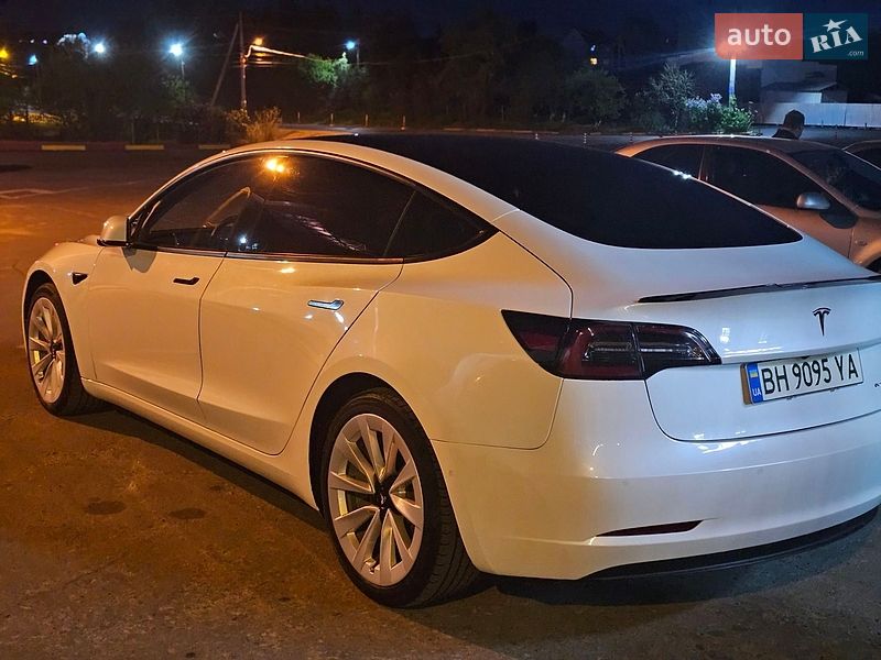 Седан Tesla Model 3 2022 в Одесі