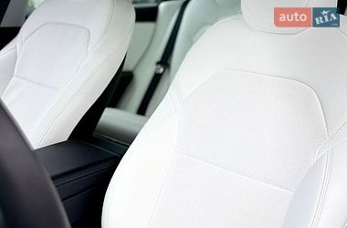 Седан Tesla Model 3 2024 в Вінниці