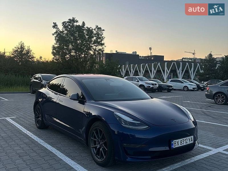 Tesla Model 3 2018