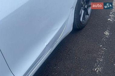 Седан Tesla Model 3 2021 в Львові