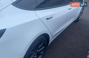 Седан Tesla Model 3 2021 в Львові