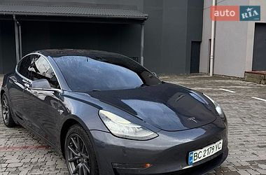 Tesla Model 3  2018