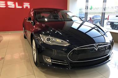 Tesla Model S S85 2013