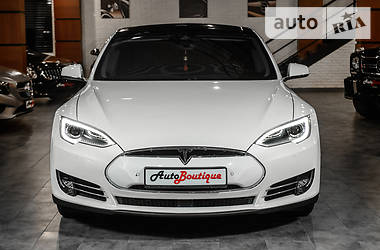 Tesla Model S P85D 2015