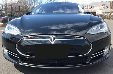 Tesla Model S  2015