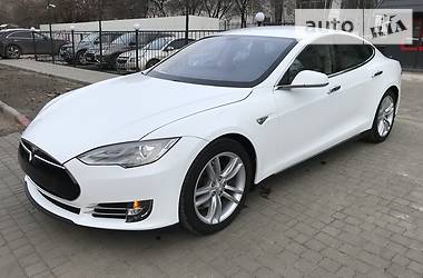 Tesla Model S 60 2013