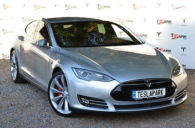 Tesla Model S P85D 2014