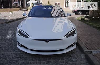 Tesla Model S 85D AutoDrive 2015