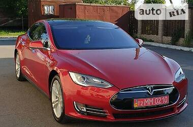 Tesla Model S P85 PERFORMANCE 2013