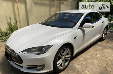 Tesla Model S 85 2013