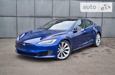 Tesla Model S 90D 2017