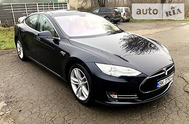 Tesla Model S 60 2013