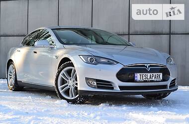 Tesla Model S 85 2013