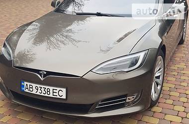 Tesla Model S 75D 2016