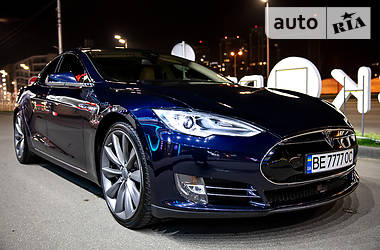 Tesla Model S P85D Ludicrous 3x32A 2014