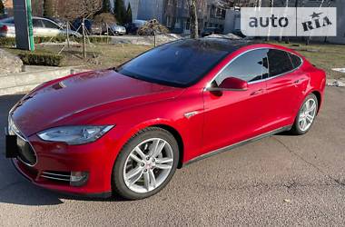 Tesla Model S 85 2014