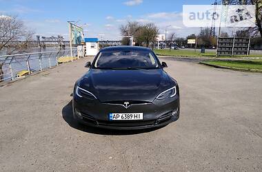 Tesla Model S  2014