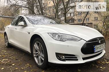 Tesla Model S S 85 2014