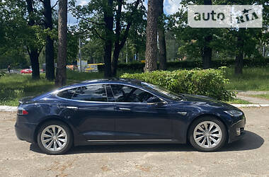 Tesla Model S 85 Performance 2013