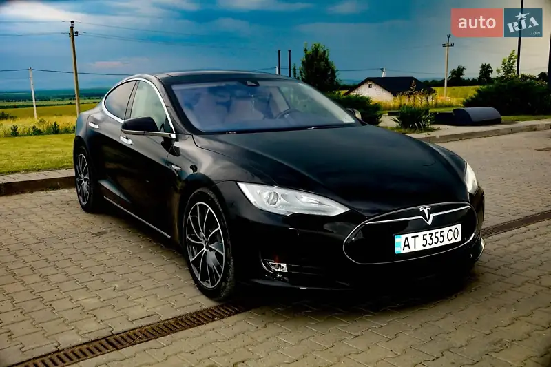 Tesla Model S