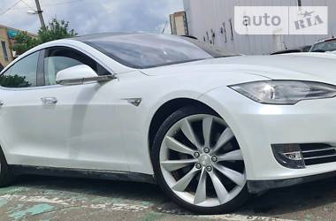 Tesla Model S P85 plus CCS2 2013