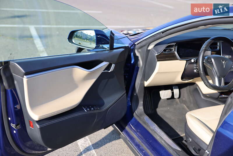 Хэтчбек Tesla Model S 2016 в Львове фото 3 Хэтчбек Tesla Model S 2016 в Львове