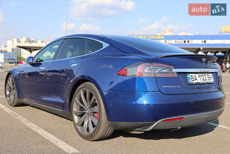 Хэтчбек Tesla Model S 2016 в Львове фото 4 Хэтчбек Tesla Model S 2016 в Львове