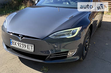 Tesla Model S  2019