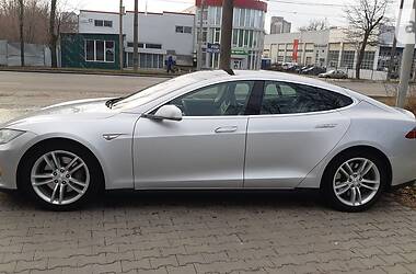 Tesla Model S 85 2014