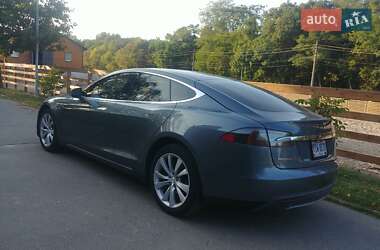 Ліфтбек Tesla Model S 2014 в Києві