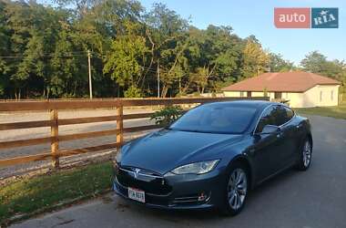 Ліфтбек Tesla Model S 2014 в Києві
