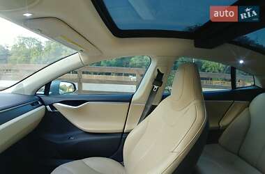 Ліфтбек Tesla Model S 2014 в Києві