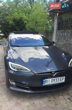Хэтчбек Tesla Model S 2016 в Кременчуге Хэтчбек Tesla Model S 2016 в Кременчуге