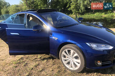 Tesla Model S 90D 2016